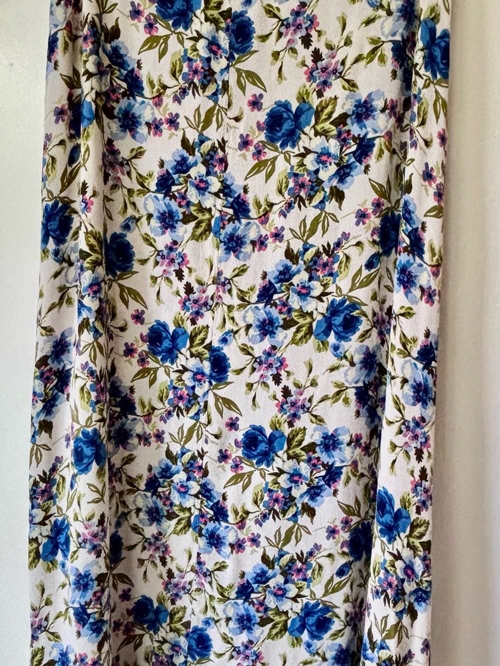 Zara| Feminine White & Blue Floral Button Midi Skirt w/Front Knee Slit Sz M - Picture 6 of 7